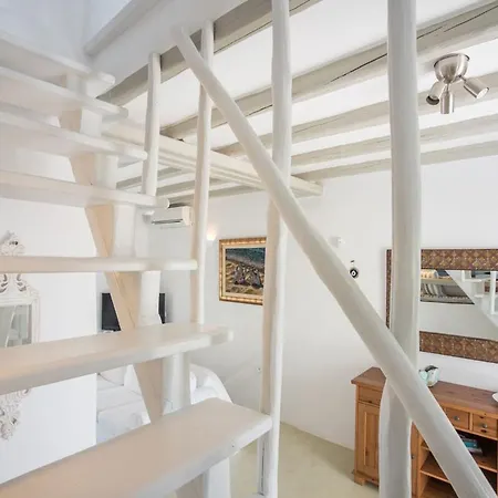 Villa Pathos Isterni (Paros)